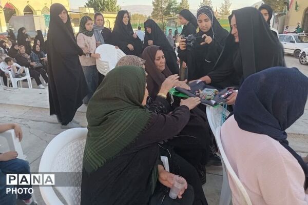 برافراشته شدن پرچم عزای حسینی در امامزاده قاسم زرقان