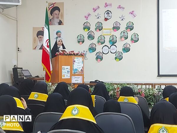 جشن جوانه‌ها در مدرسه شاهد مشکوة نور با حضور دانش‌آموزان پیشتاز