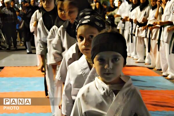 حضور پرشور دانش‌آموزان و فرهنگیان ورامین در موکب شهدای دانش‌آموز و فرهنگی