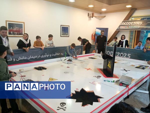 درخشش هنرستان آزادی فلسطین در چهارمین دوره مسابقات کشوری کید‌کد