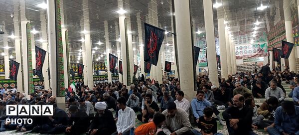 آیین گرامیداشت چهارمین ماهگرد شهادت «رهبر شهید» و شهدای دانش‌آموز دبستان شجره طیبه میناب