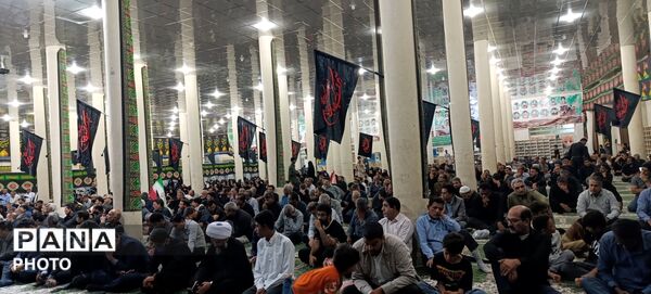 آیین گرامیداشت چهارمین ماهگرد شهادت «رهبر شهید» و شهدای دانش‌آموز دبستان شجره طیبه میناب