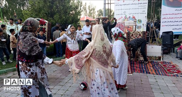 همایش «مهربان مهربان»