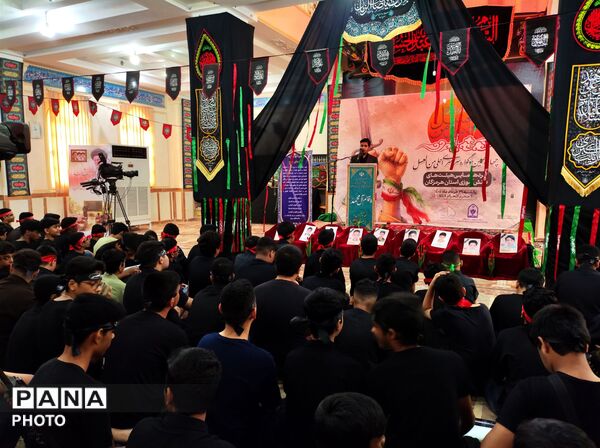 حضور پرشور دانش‌آموزان در چهاردهمین «احلی من‌العسل» بندرعباس