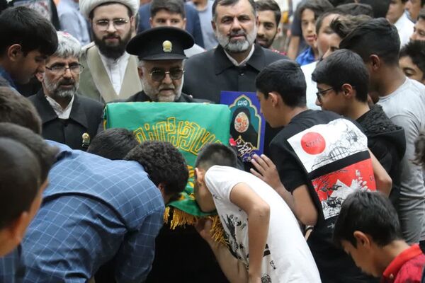 ابرکوه، میزبان خدام حرم رضوی