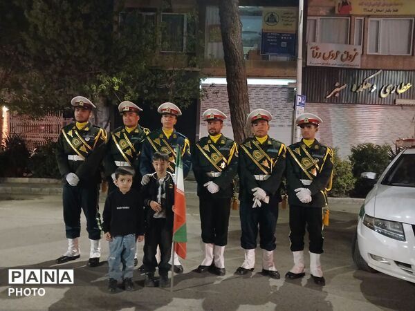 حماسه‌ حضور در زیر باران