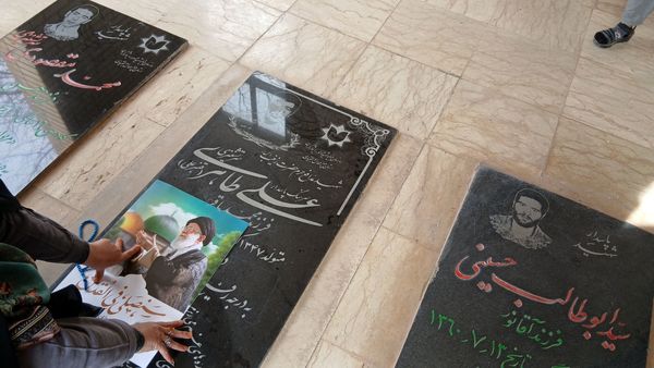 حضور پرشور اهالی روستای سرتشنیز در راهپیمایی ۲۲بهمن