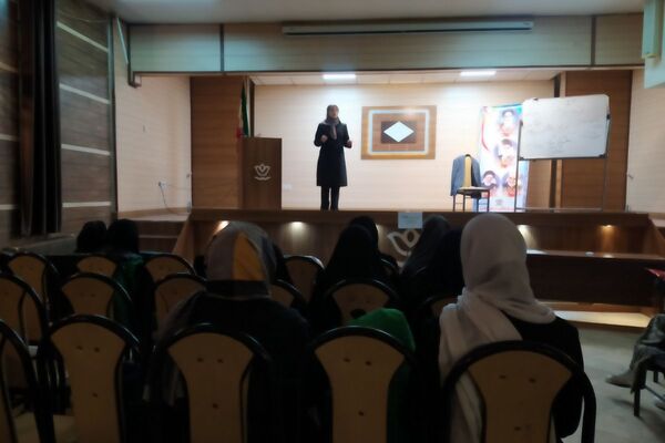 کارگاه مهارت‌های مجری‌گری و پادکست در کانون طوبی اسلامشهر