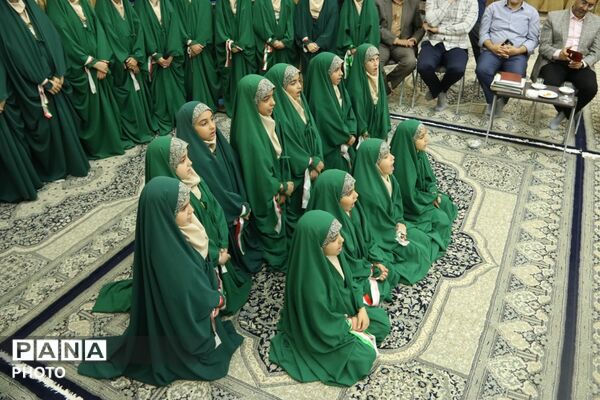 دیدار مدیرکل آموزش‌وپرورش یزد با نماینده ولی‌فقیه