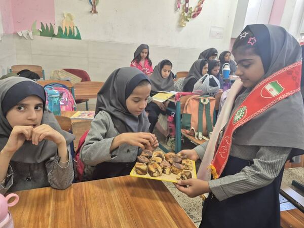 این مرز و بوم عزادار فاطمه است