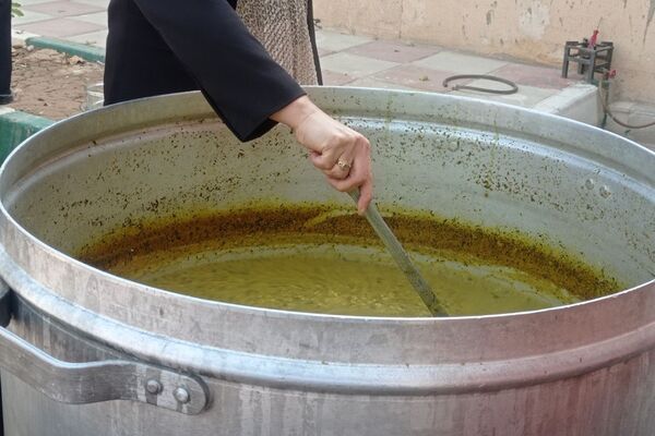 دبیرستان شادروان اخترصدوقی در سوگ مادر دو عالم