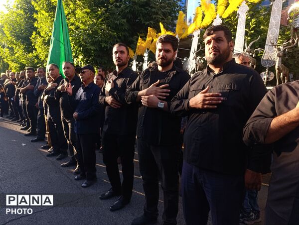 طنین اشک و ماتم در سوگ سالار شهیدان در اسلام آباد غرب