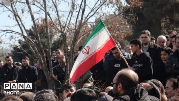 تشییع پیکر بسیجی آسمانی «امیر وجیهی‌نیا»