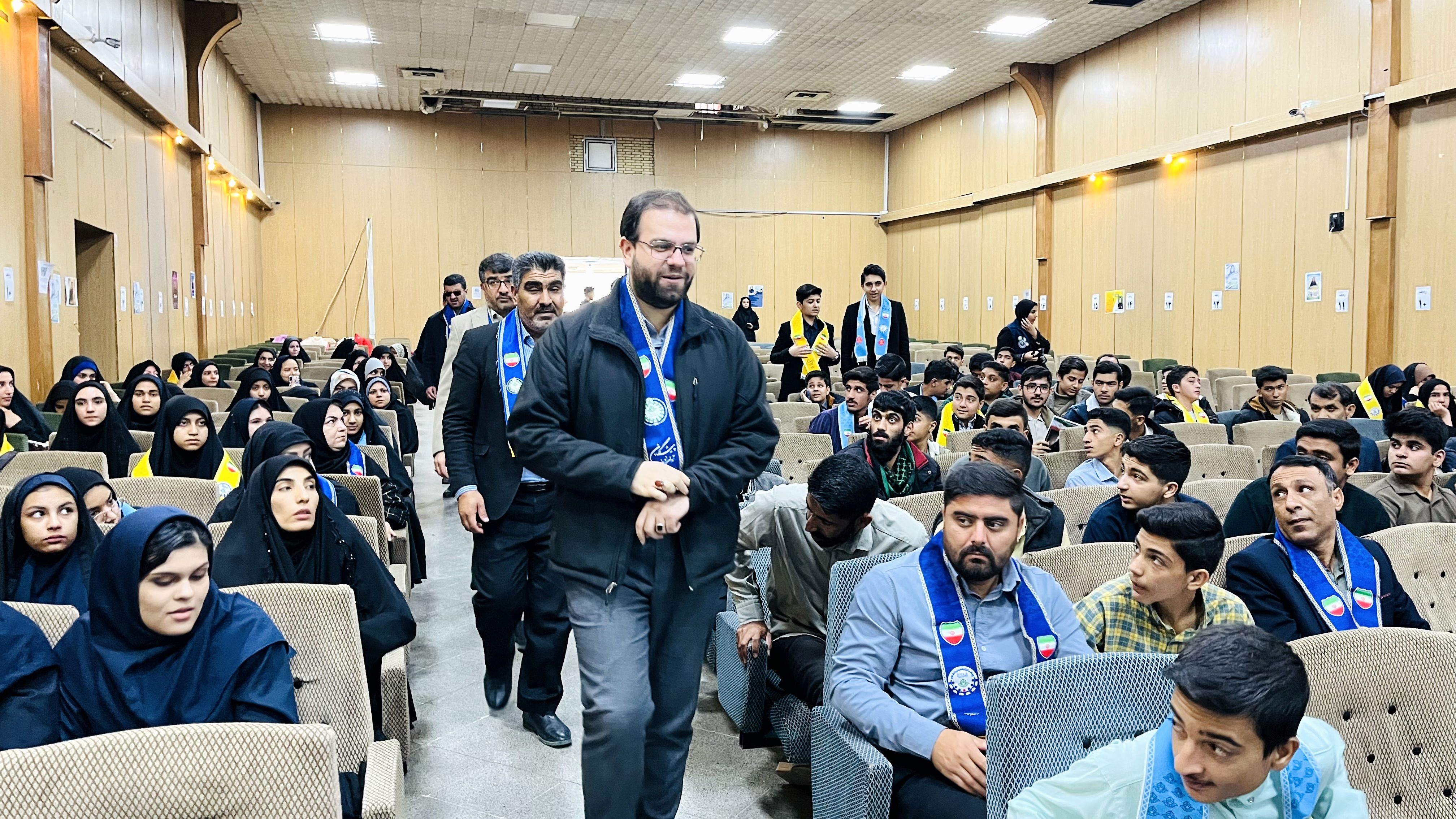 سیزدهمین دوره انتخابات شورای دانش آموزی استان کرمان با حضور قائم مقام سازمان دانش آموزی جمهوری اسلامی ایران