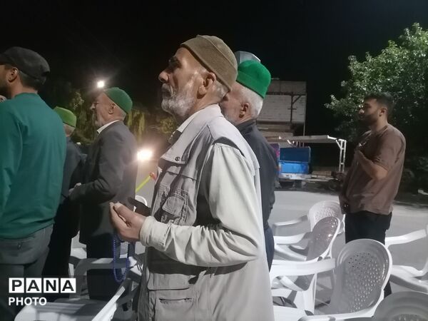 نماز جماعت همراه با اجتماعات شبانه در حسینیه شهدای شهر بار نیشابور 