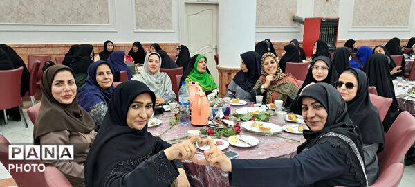 مراسم تجلیل از فرهنگیان ناحیه یک مشهدمقدس 