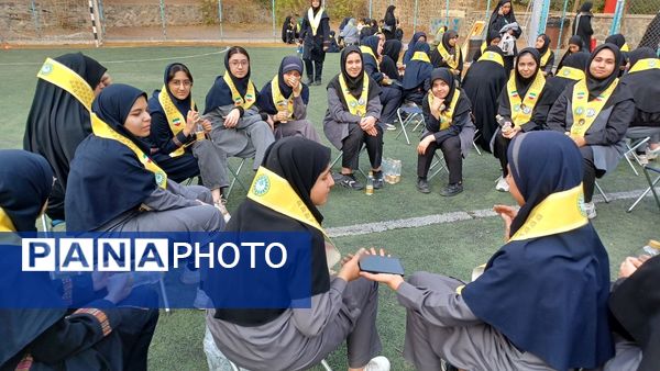 برگزاری کلاس‌های آموزشی و فرهنگی همایش روز دانش‌آموز در اردوگاه باهنر تهران 