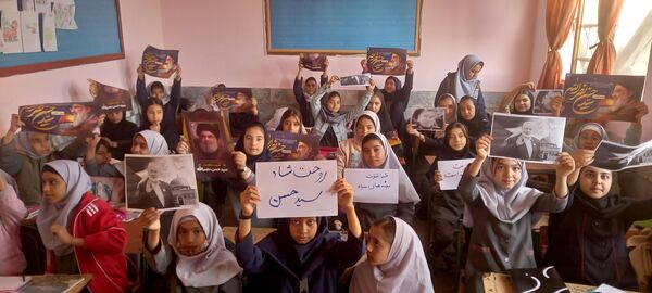 شادی دانش‌آموزان مدرسه مهندس رحمانی فرد ناحیه یک مشهد مقدس
