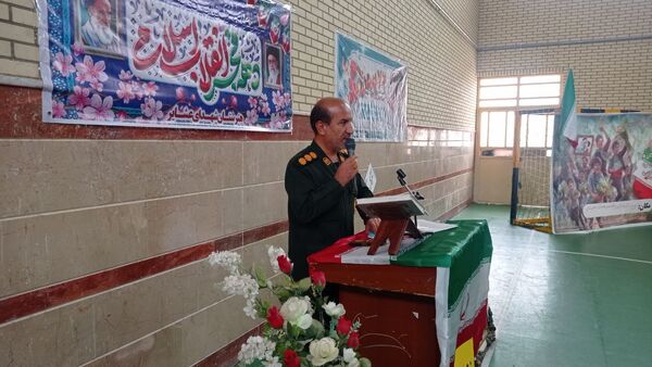 مراسم سالگرد پیروزی انقلاب اسلامی در مدرسه نخبگان عشایر یاسوج