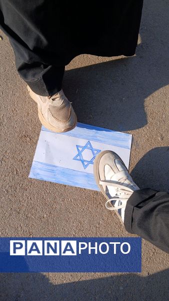 طنین زنگ استکبارستیزی در دبیرستان دخترانه تکتم باخرز