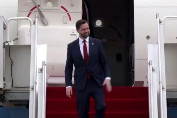 ونس: جنگ ایران یک سال دیگر به تاریخ خواهد پیوست