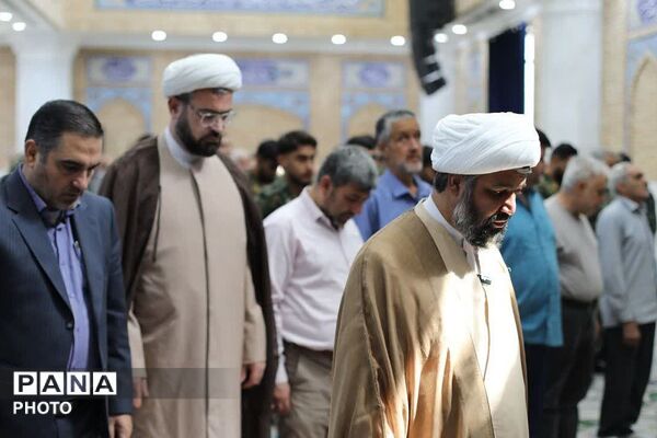 از صفوف نماز تا قاب دوربین؛ گزارش تصویری نمازجمعه باقرشهر و کهریزک 