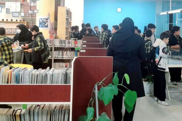 رونمایی از کتاب پسری که پرواز کرد در کتابخانه شیخ صدوق شهرری