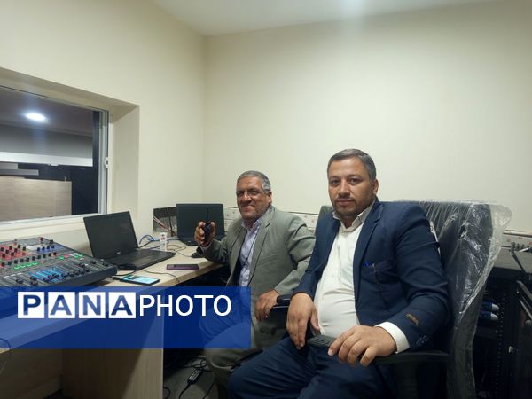 جشن ستارگان دانش‌آموزی در تالار شهرداری دولت‌آباد شهرستان برخوار 