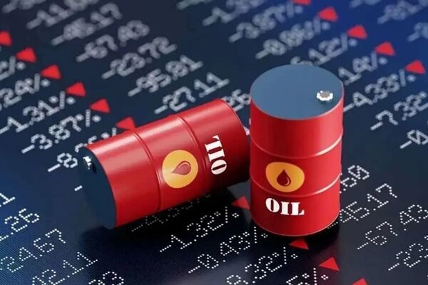 قیمت نفت در اوج ایستاد