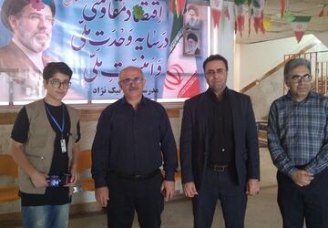  مدرسه نیک نژاد ناحیه 4 کرج میزبان زائران قائد امت