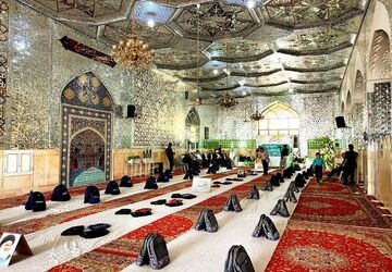  اهدا ۲۰۰ بسته لوازم التحریر به دانش‌آموزان نیازمند