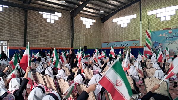 برگزاری مراسم جشن شکوفه‌ها در زنجان