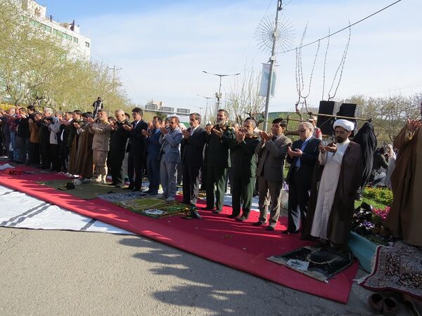 اقامه نماز عید فطر در شهرستان بجنورد 
