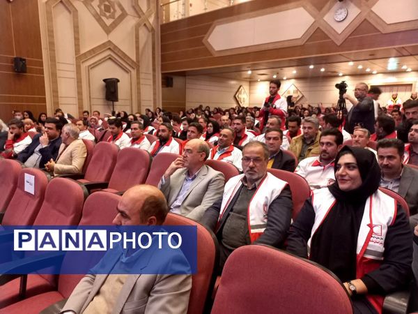 تجلیل از خیرین، پیشکسوتان و داوطلبان فعال جمعیت هلال احمر شهرستان جاجرم 