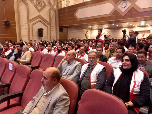 تجلیل از خیرین، پیشکسوتان و داوطلبان فعال جمعیت هلال احمر شهرستان جاجرم 