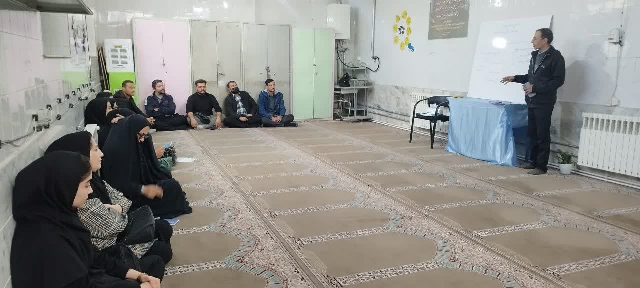 کارگاه آموزشی مدرسه حیات «حلقه‌های یادگیری تربیت‌بدنی» در مدرسه شهید احمد خاقانی شهرستان شیروان