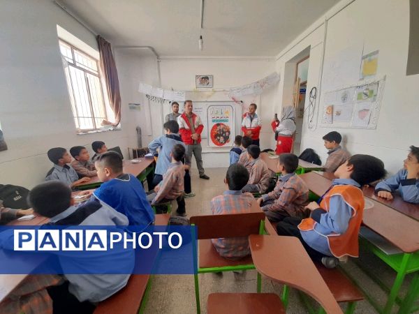 اجرای طرح ماهر در مدرسه دهخدا