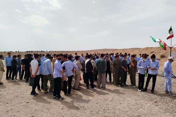 حضور دانش آموزان ناحیه دو شهرری در اردوی میدان تیر شهید جانبزرگی 
