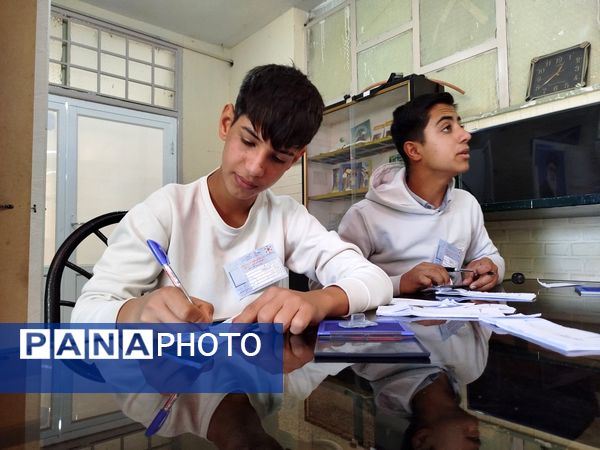 انتخابات شورای دانش‌آموزی در دبیرستان پسرانه متوسطه اول شهید اسکندری شهرستان کاشمر 