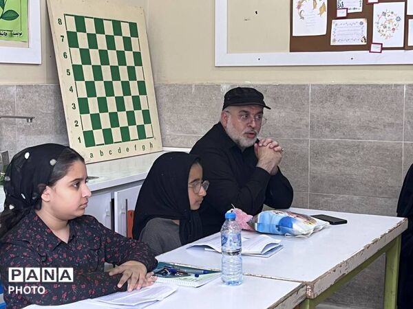 بازدید مسئولان ارشد کانون پرورش فکری از مرکز شماره ۴ بندرعباس