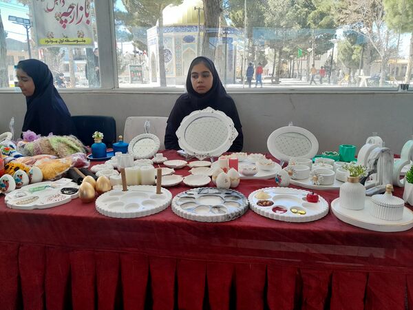 بازارچه نوروزی در شهرستان زاوه