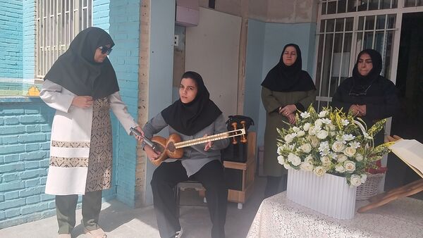 برگزاری «جشن جوانه‌ها» در مدرسه شهدای شهرداری ناحیه ۲ کرج