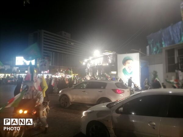 حماسه پنجاه و دومین شب حضور مردم همدل و متحد