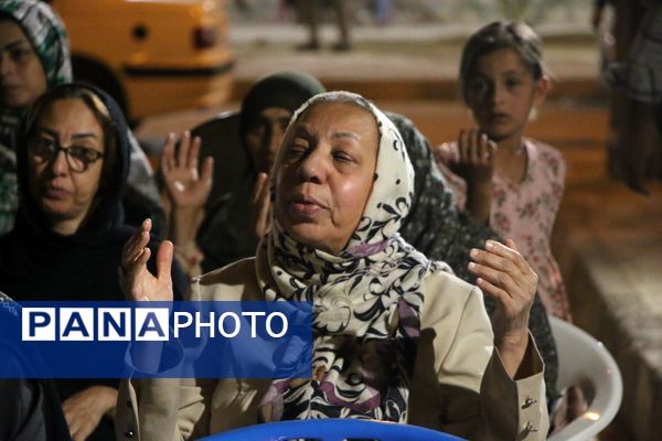 دل‌‌‌های مردمان بندرخمیر در دهه کرامت به حرم رضوی پر کشید