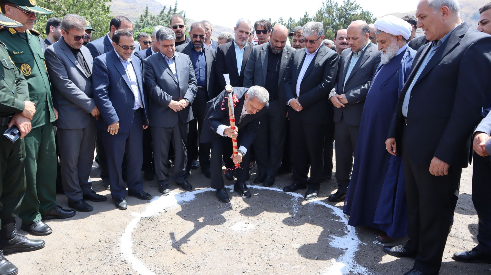 آغاز عملیات احداث استخر دانش‌آموزی کوثر با حضور وزیر آموزش‌وپرورش