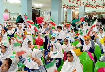 شکوفه‌‌‌های مهر در بندرعباس شکفتند 