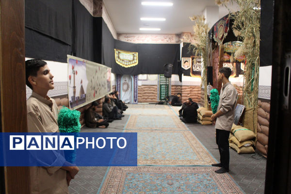 حال و هوای حضور نوجوانان در معراج الشهدای گمنام استان قم