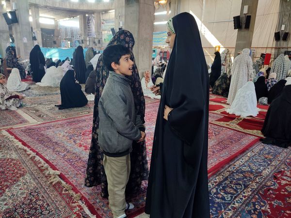 سه روز بندگی  در مسجد جامع نیشابور