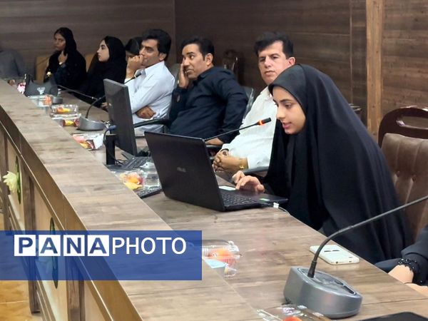 نشست هم‌اندیشی جوانان در شهرستان‌های فاریاب و کهنوج