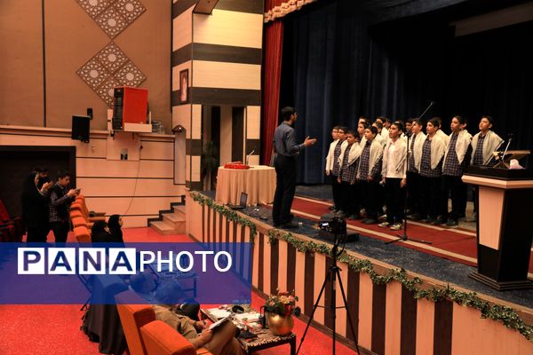 چهل و دومین جشنواره فرهنگی هنری امید فردا